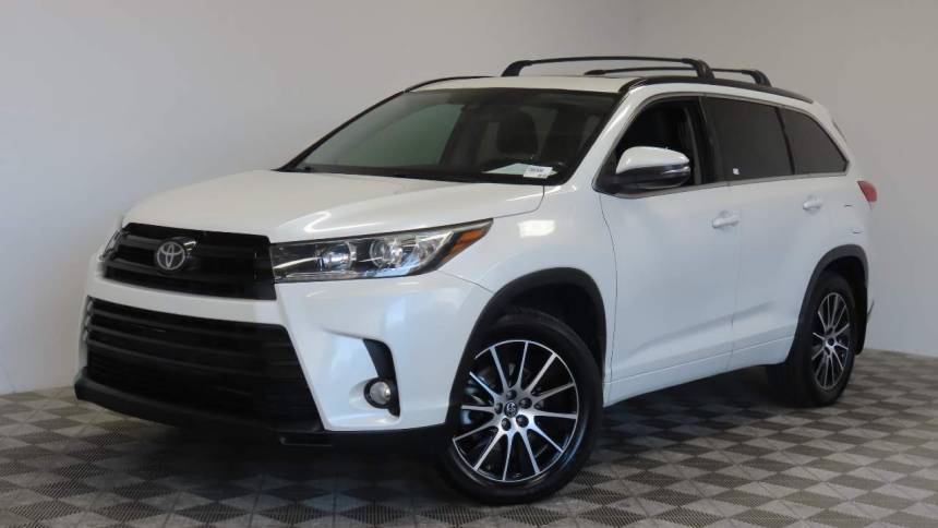 2017 Toyota Highlander SE V6 — SUV — 113,872 mi — Tucson, AZ