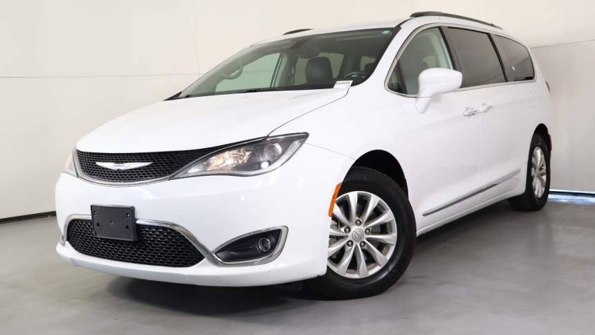 2017 Chrysler Pacifica Touring L — Minivan — 148,824 mi — Tucson, AZ