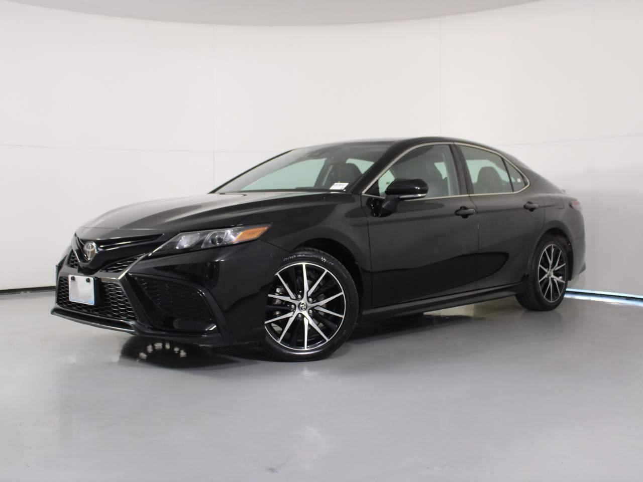 2022 Toyota Camry SE — Sedan — 62,687 mi — Tucson, AZ