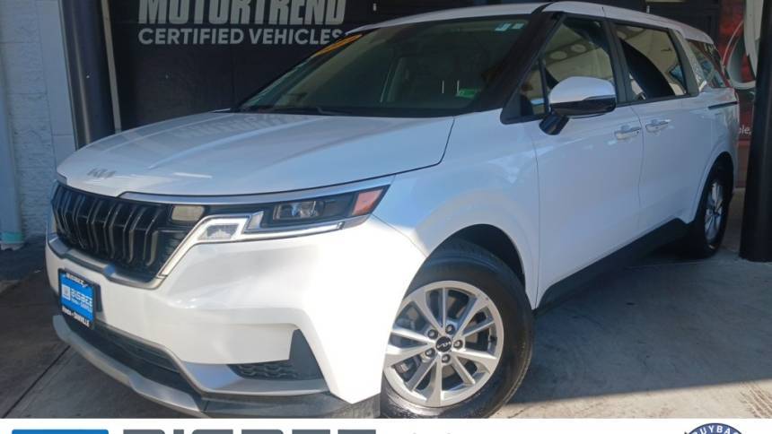2024 Kia Carnival LXS — Minivan — 24,518 mi — Danville, VA