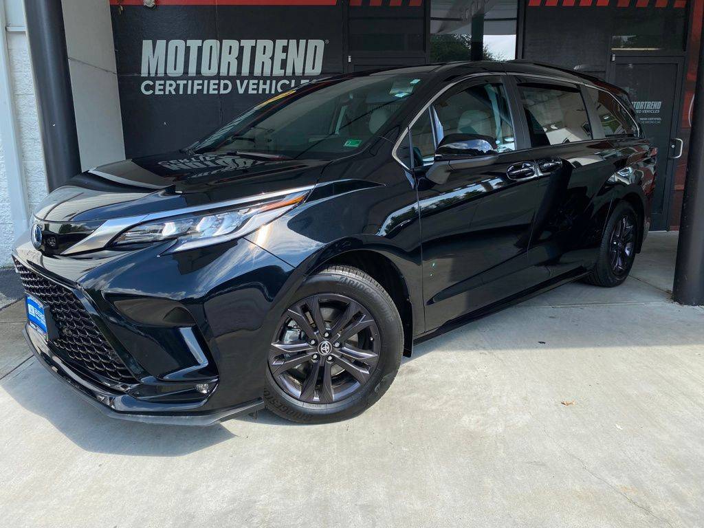 2024 Toyota Sienna XSE — Minivan — 15,869 mi — Danville, VA
