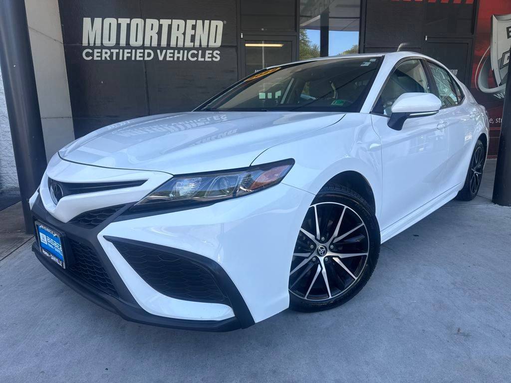 2022 Toyota Camry SE — Sedan — 93,149 mi — Danville, VA