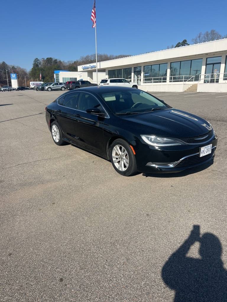 2015 Chrysler 200 Limited — Sedan — 83,676 mi — Danville, VA