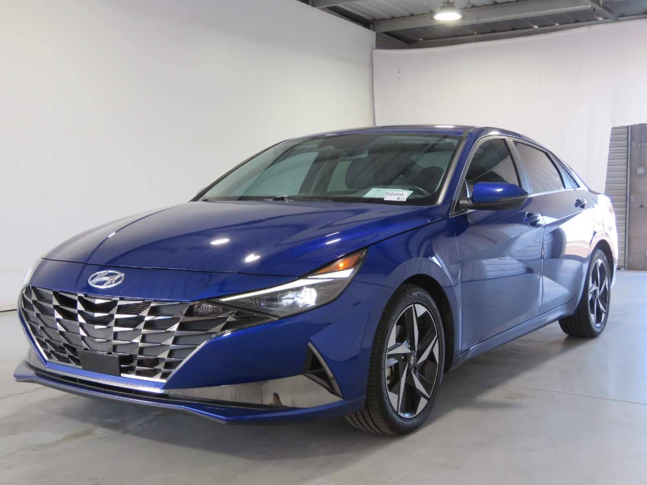 2023 Hyundai Elantra Limited — Sedan — 29,540 mi — Phoenix, AZ