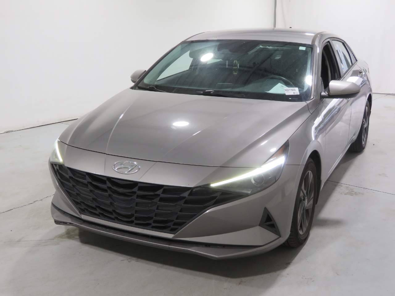 2023 Hyundai Elantra SEL — Sedan — 86,956 mi — Phoenix, AZ