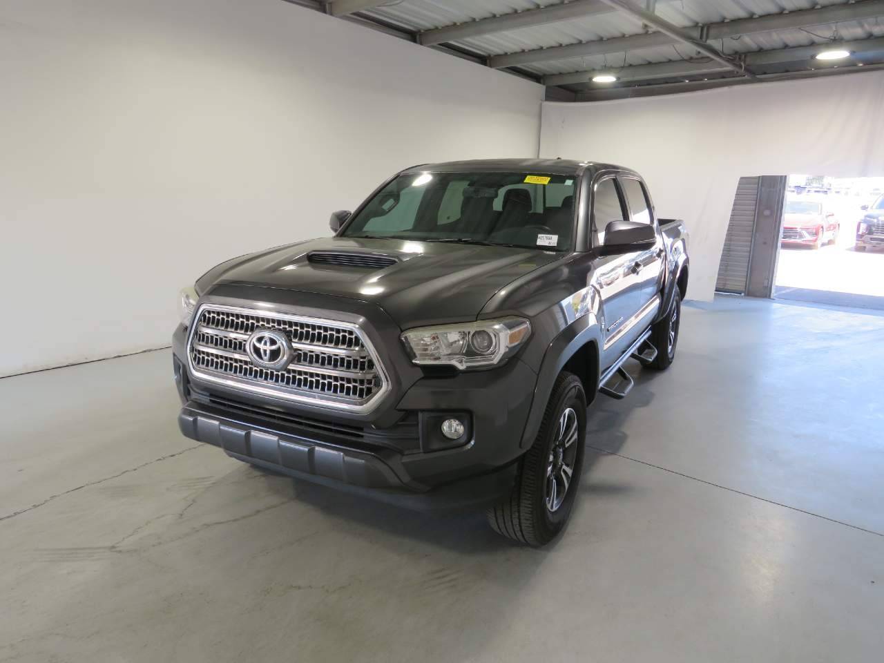 2017 Toyota Tacoma SR5 — Pickup Truck — 86,330 mi — Phoenix, AZ
