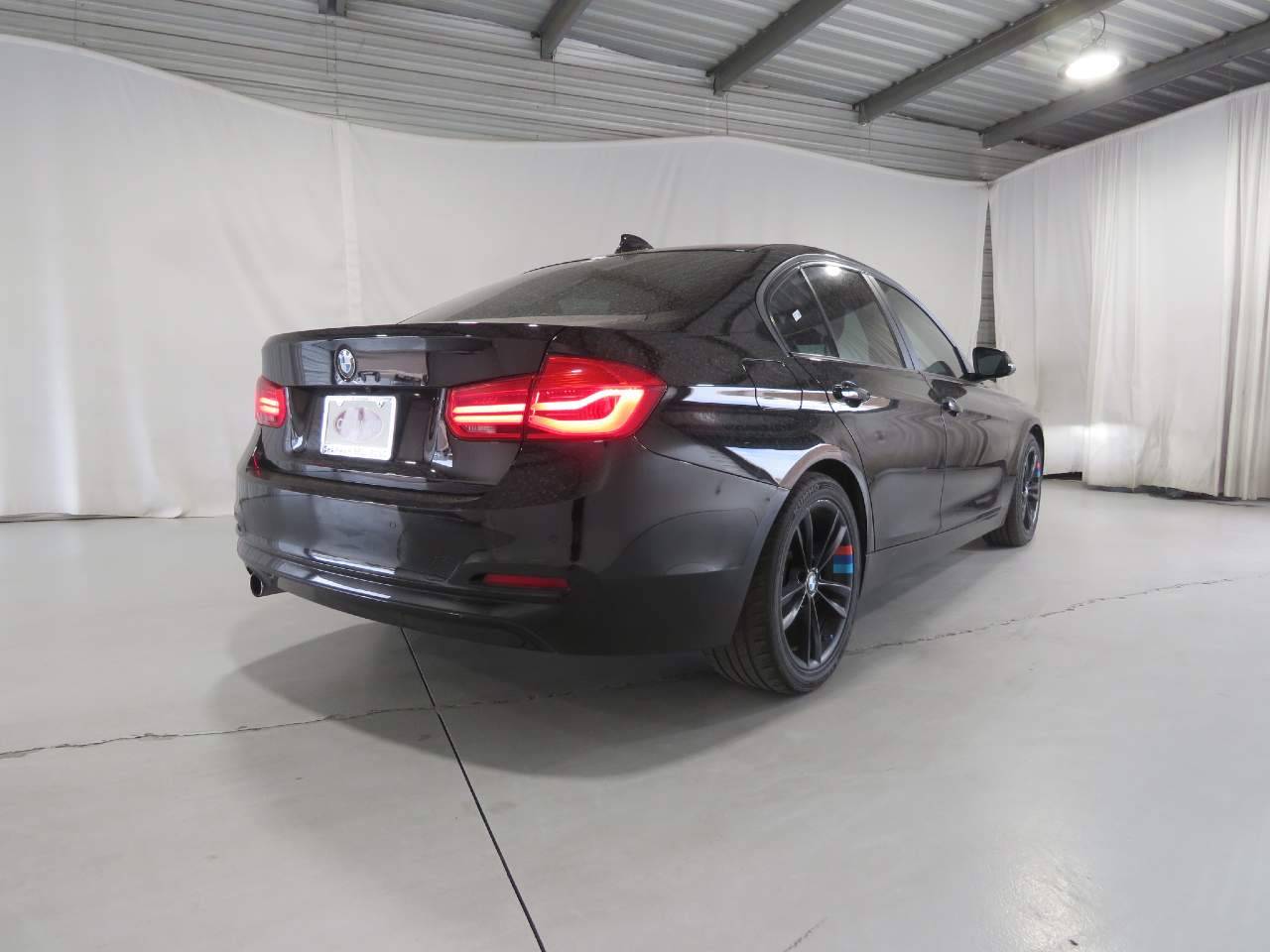 2017 BMW 3 Series 320i