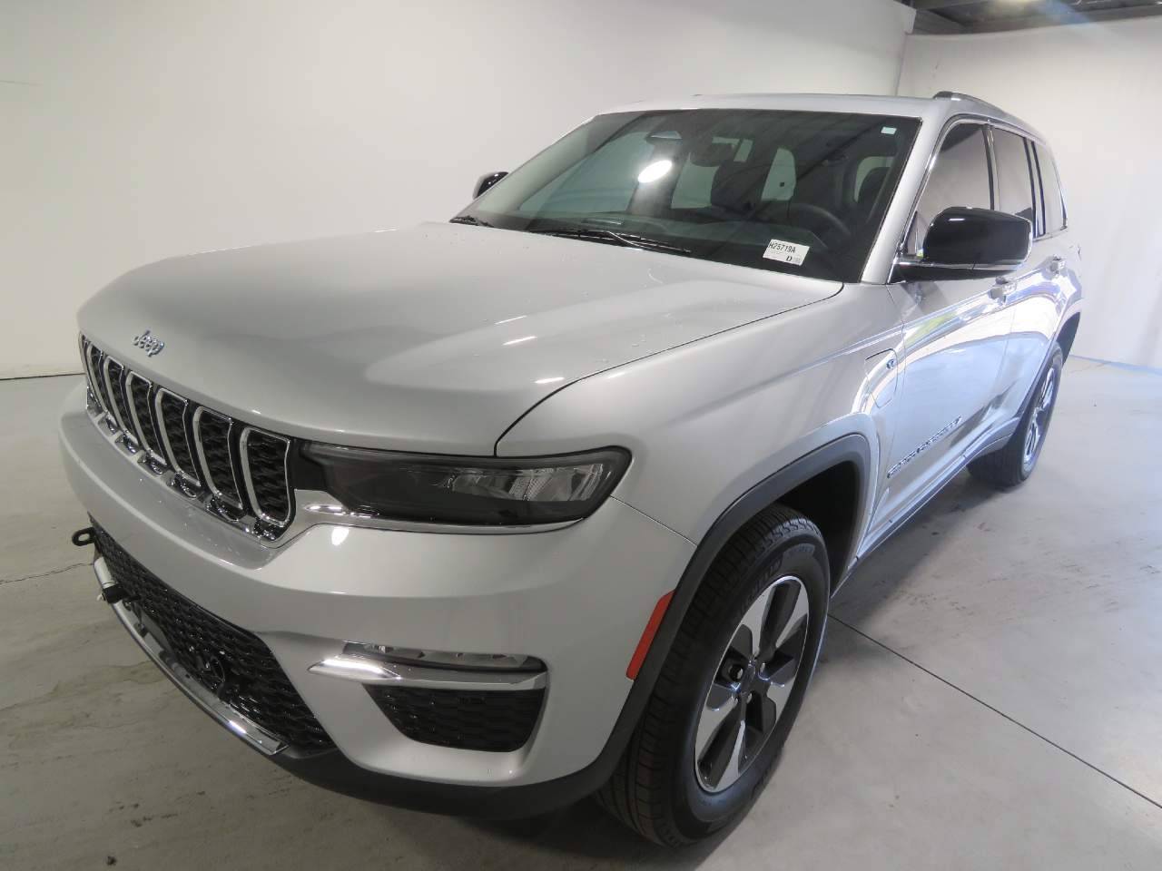 2022 Jeep Grand Cherokee 4xe — SUV — 10,784 mi — Phoenix, AZ