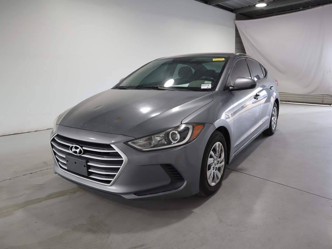 2017 Hyundai Elantra SE — Sedan — 96,090 mi — Phoenix, AZ