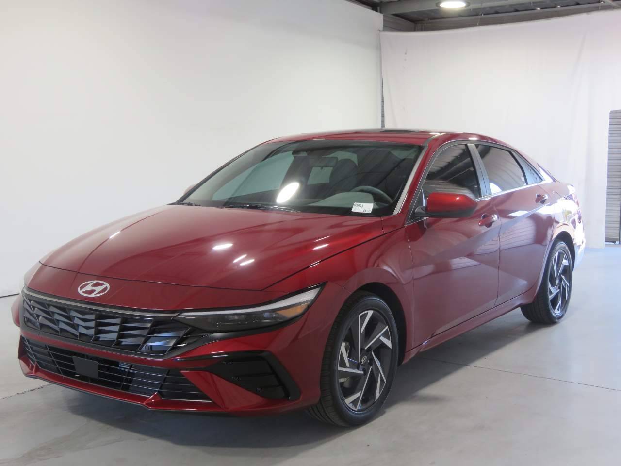 2025 Hyundai Elantra SEL Convenience — Sedan — 395 mi — Phoenix, AZ