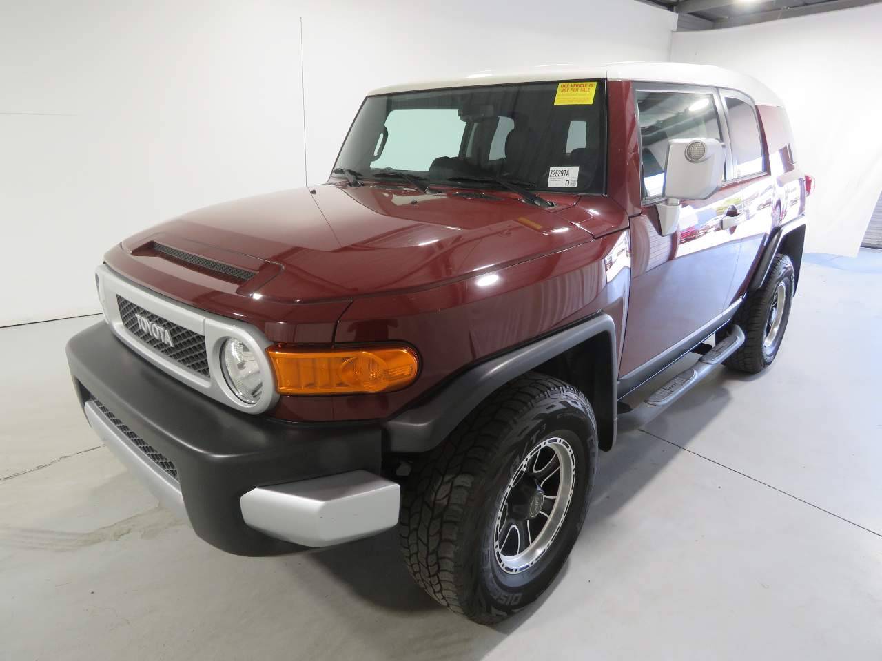 2010 Toyota FJ Cruiser Base — SUV — 106,828 mi — Phoenix, AZ