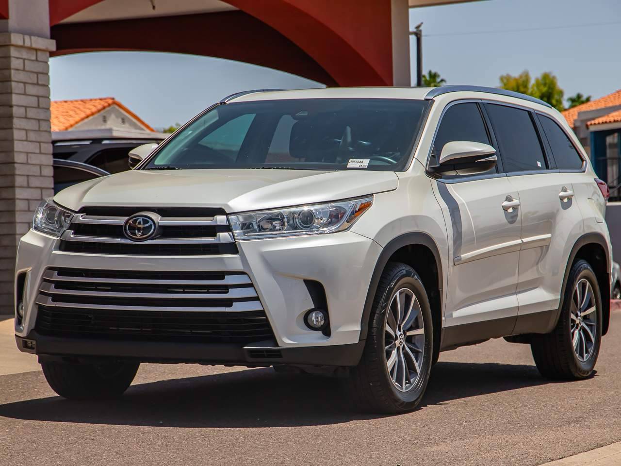 2019 Toyota Highlander XLE — SUV — 91,327 mi — Phoenix, AZ