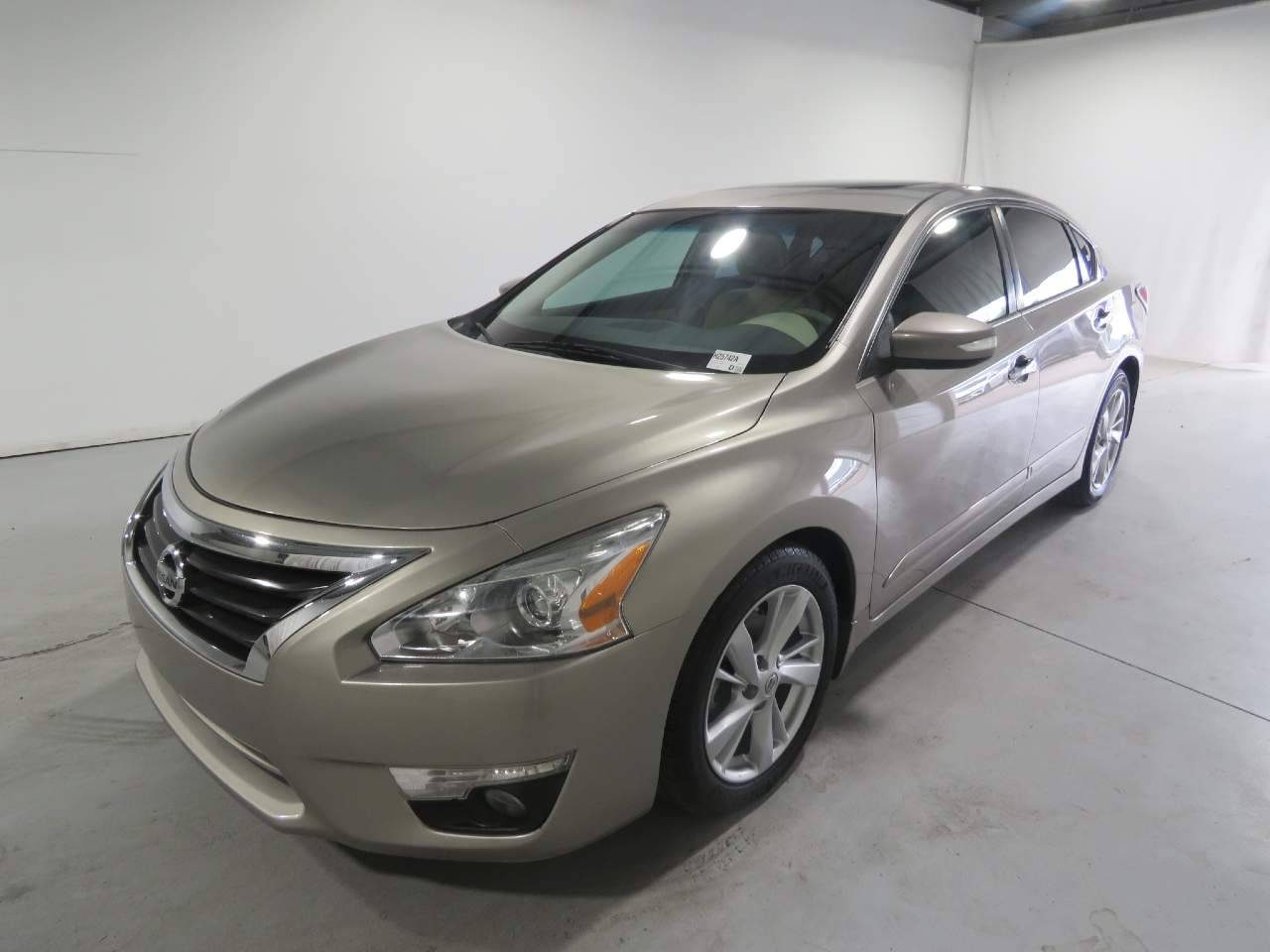 2014 Nissan Altima 2.5 SV — Sedan — 122,224 mi — Phoenix, AZ