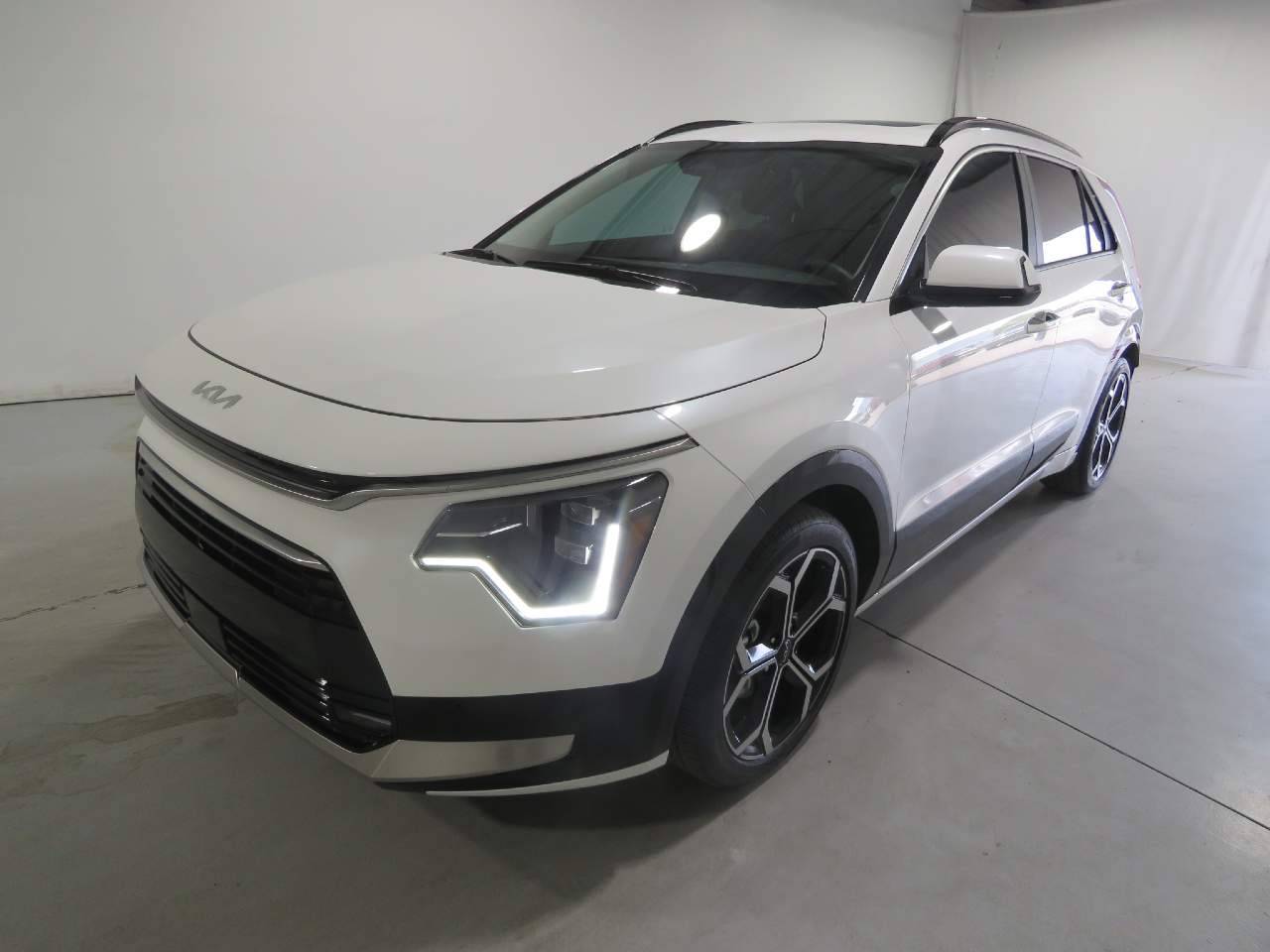 2023 Kia Niro Hybrid SX Touring — SUV — 25,834 mi — Phoenix, AZ