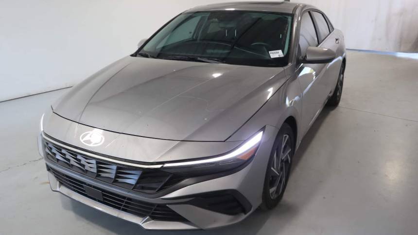 2024 Hyundai Elantra SEL — Sedan — 6,837 mi — Phoenix, AZ