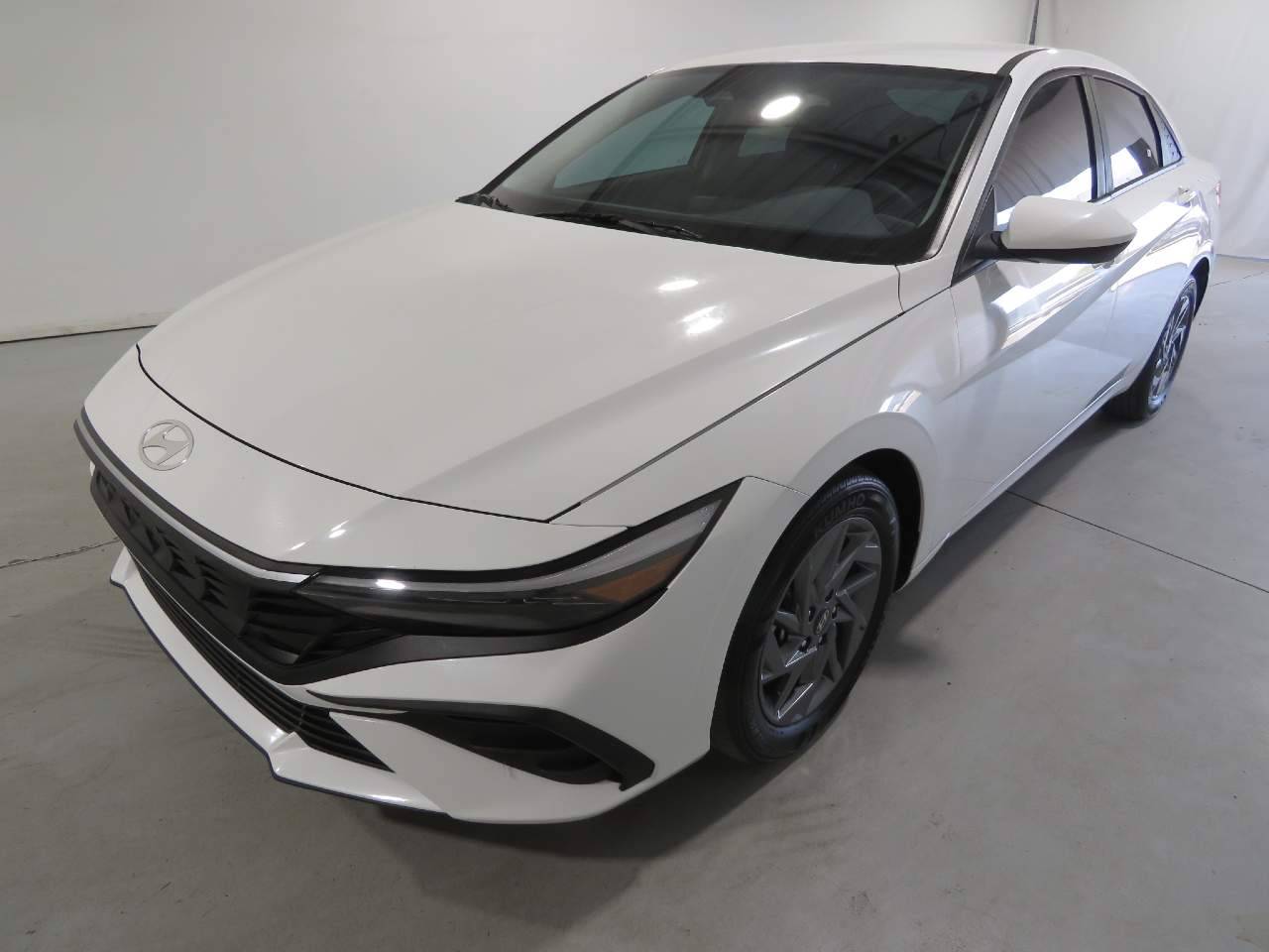 2024 Hyundai Elantra SEL — Sedan — 38,275 mi — Phoenix, AZ