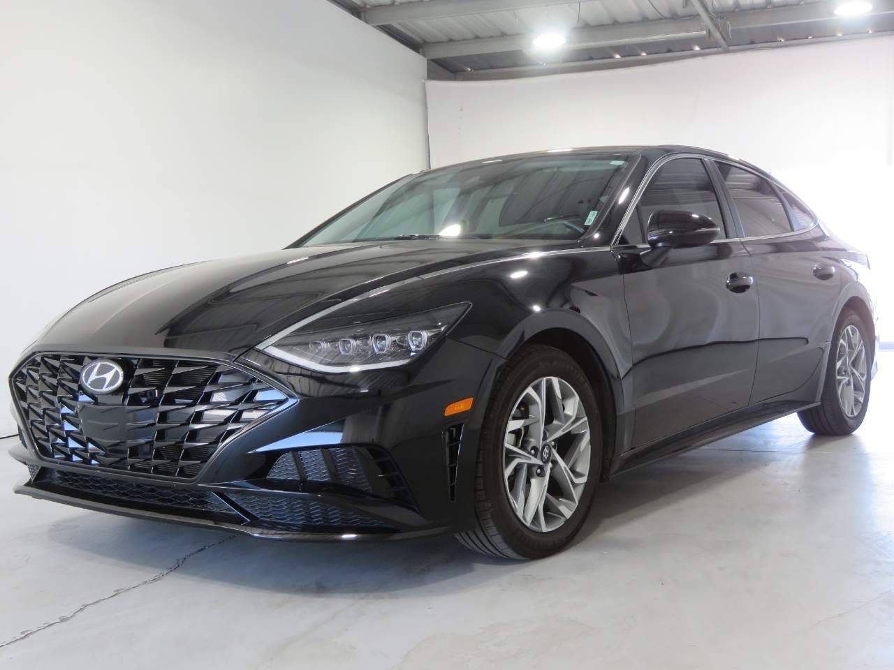 2023 Hyundai Sonata SEL — Sedan — 18,334 mi — Phoenix, AZ
