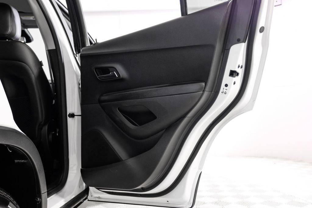 Photo 43