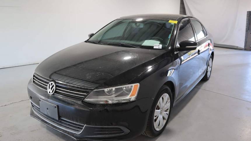 2013 Volkswagen Jetta SE — Sedan — 129,762 mi — Phoenix, AZ