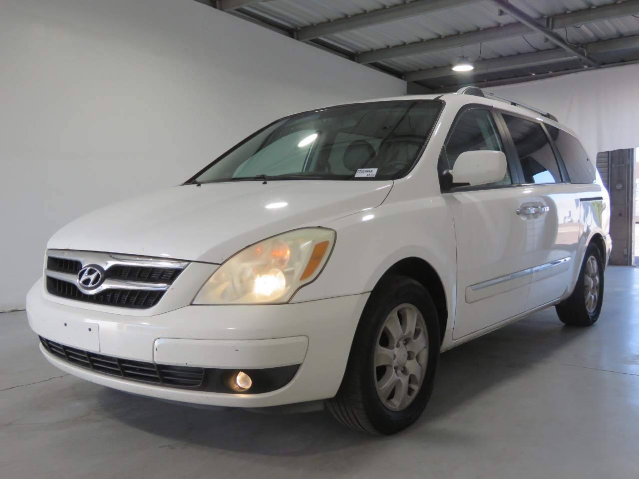 2007 Hyundai Entourage GLS — Minivan — 182,025 mi — Phoenix, AZ