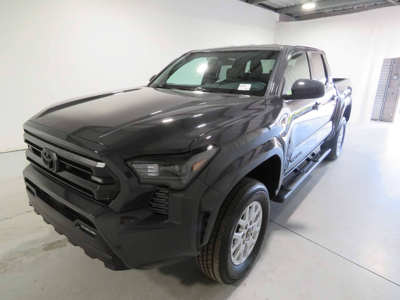 2025 Toyota Tacoma SR5 — Pickup Truck — 675 mi — Phoenix, AZ