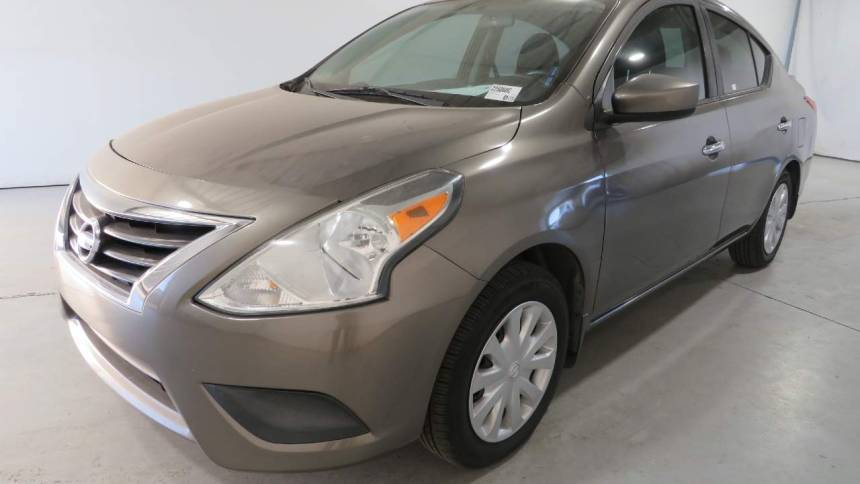 2015 Nissan Versa 1.6 SV — Sedan — 104,819 mi — Phoenix, AZ