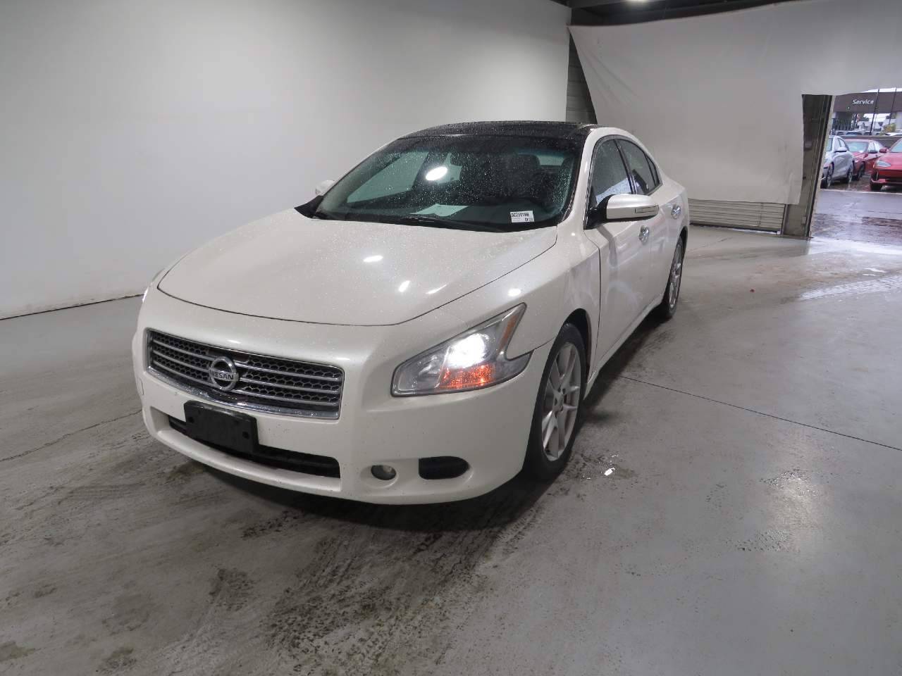 2011 Nissan Maxima SV — Sedan — 96,104 mi — Phoenix, AZ