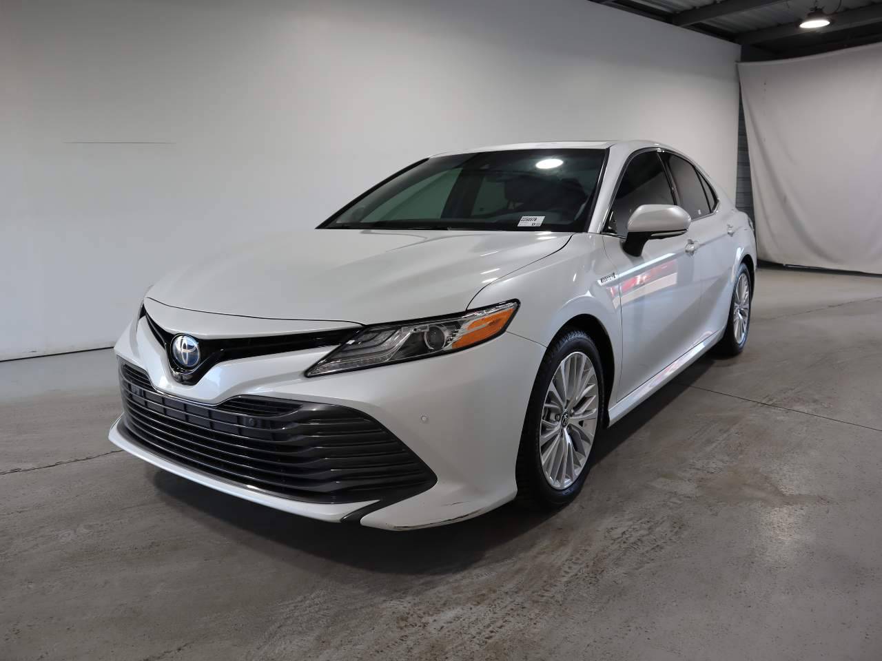 2018 Toyota Camry Hybrid XLE — Sedan — 48,426 mi — Phoenix, AZ