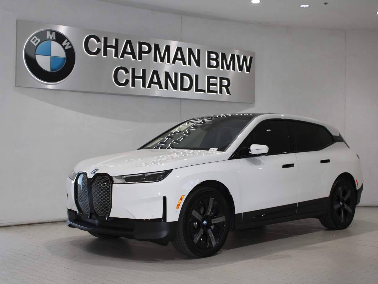 2025 BMW iX xDrive50 — SUV — 5,555 mi — Chandler, AZ