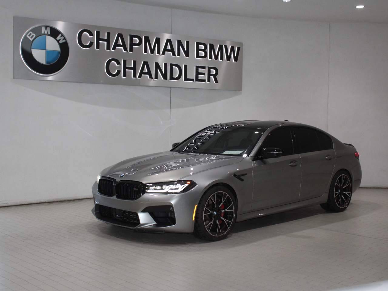 2022 BMW M5 Standard