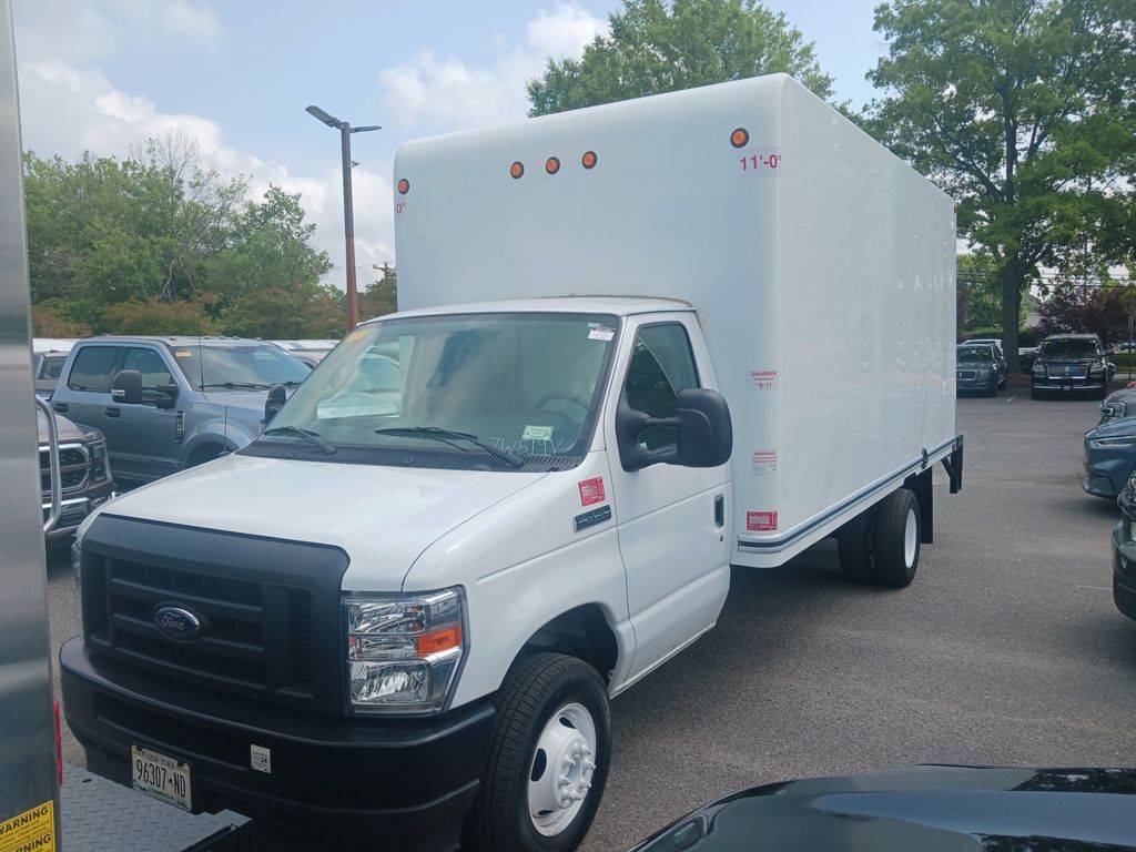 2024 Ford E-Series Cutaway Base — Chassis Cab Truck — 69,574 mi — Charlotte, NC