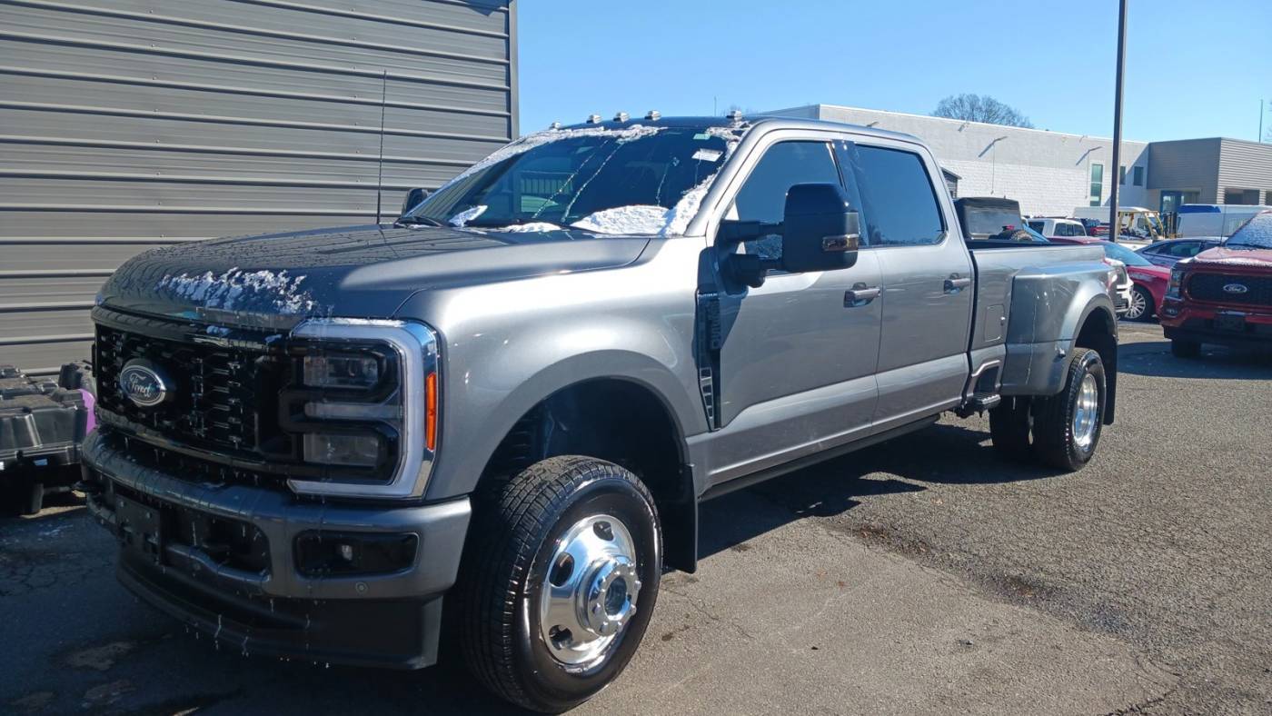 2023 Ford Super Duty F-350 Platinum — Pickup Truck — 13,623 mi — Charlotte, NC