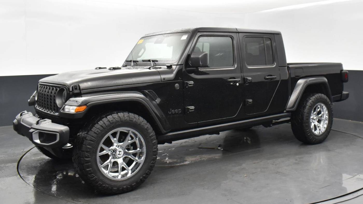 2024 Jeep Gladiator Sport S — Pickup Truck — 8,351 mi — Charlotte, NC