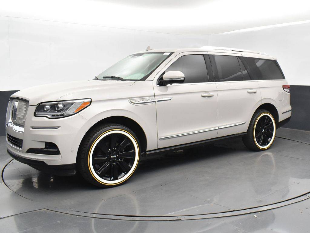 2023 Lincoln Navigator Reserve — SUV — 28,910 mi — Charlotte, NC