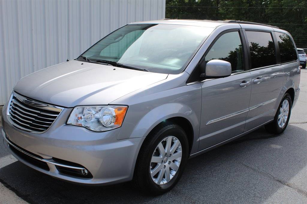 2016 Chrysler Town & Country Touring — Minivan — 99,750 mi — Fuquay-Varina, NC