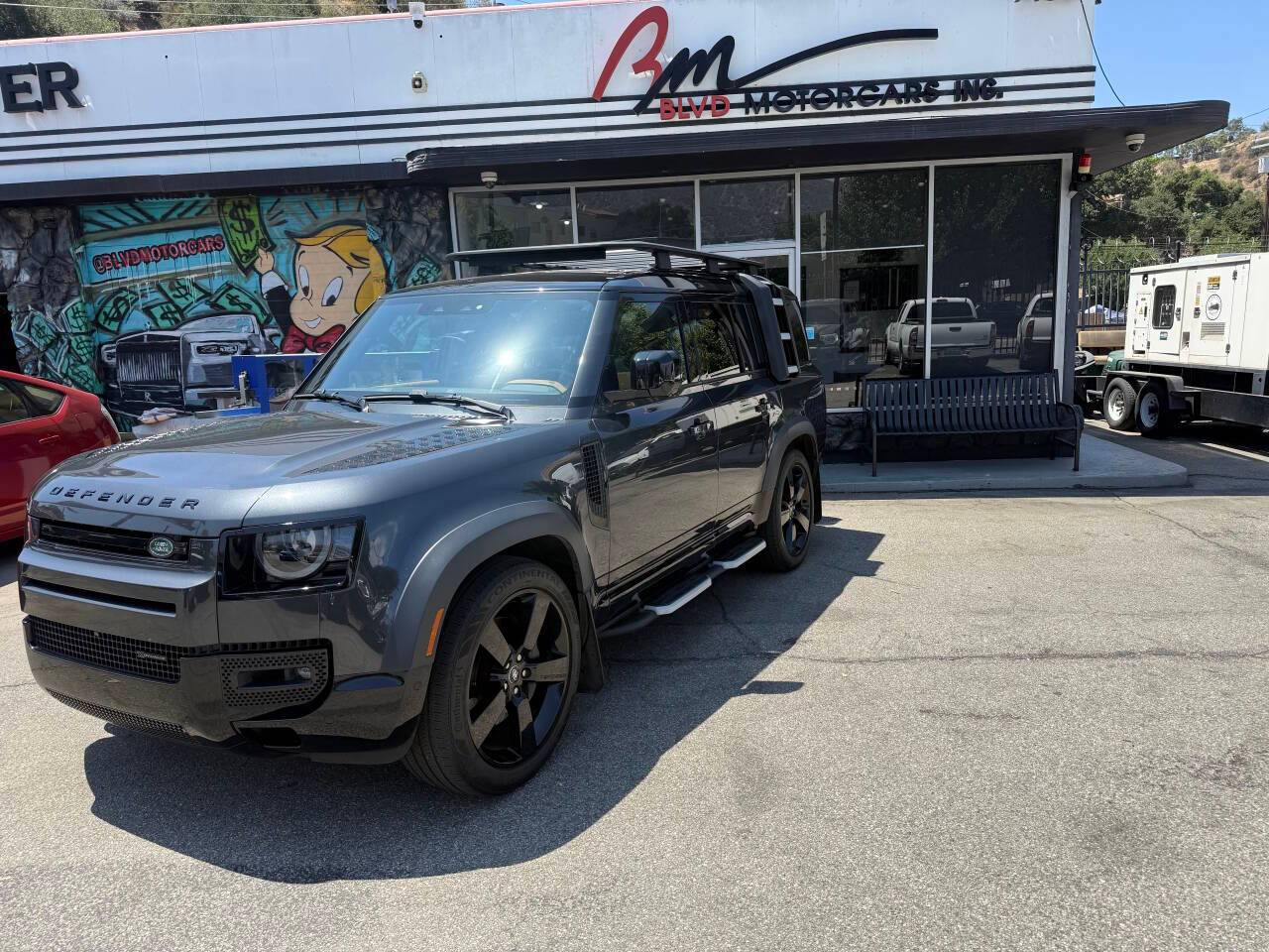 2023 Land Rover Defender 130 X-Dynamic SE