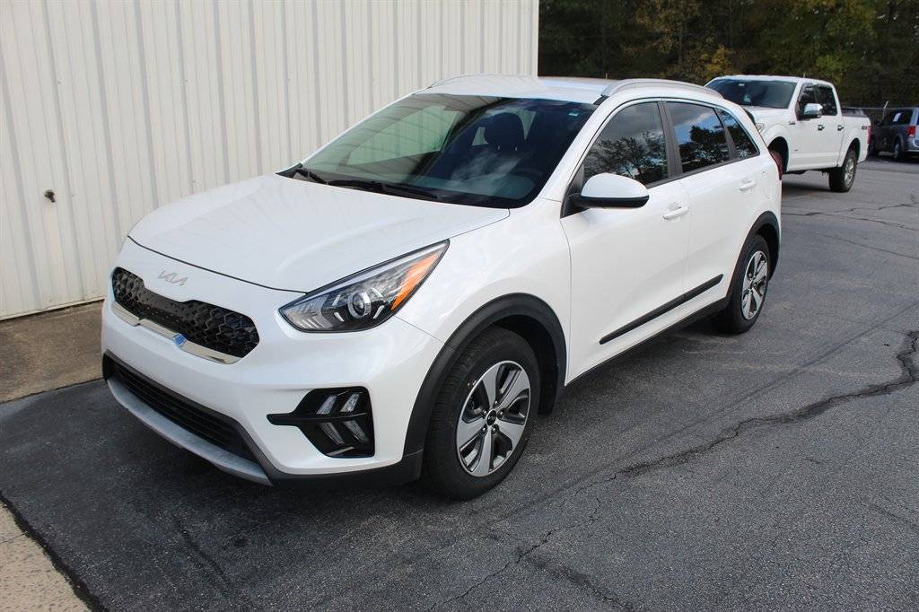 2022 Kia Niro Hybrid LX — SUV — 70,952 mi — Fuquay Varina, NC