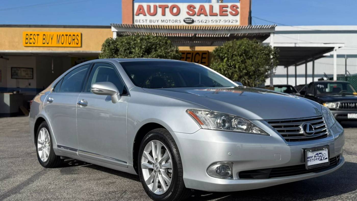 2011 Lexus ES ES 350 — Sedan — 32,818 mi — Signal Hill, CA