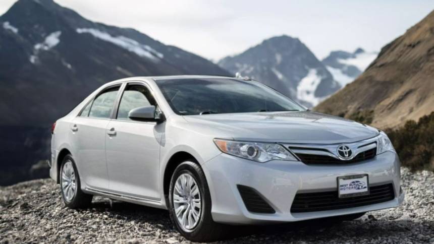 2012 Toyota Camry LE — Sedan — 48,371 mi — Signal Hill, CA