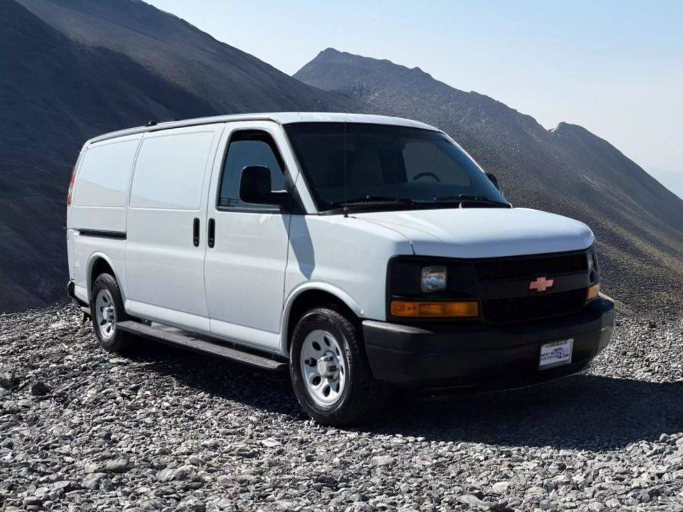 2011 Chevrolet Express Cargo Van Base — Cargo Van — 58,852 mi — Signal Hill, CA