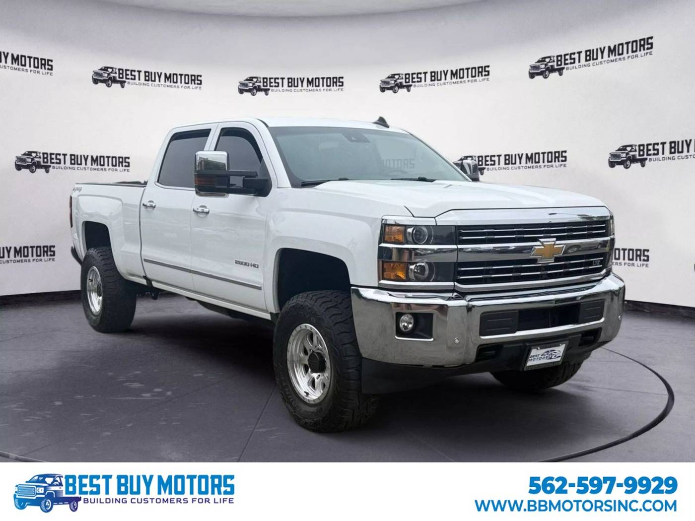 2016 Chevrolet Silverado 2500HD LTZ — Pickup Truck — 126,361 mi — Signal Hill, CA