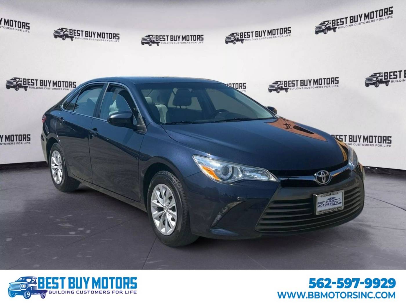 2017 Toyota Camry LE — Sedan — 76,845 mi — Signal Hill, CA