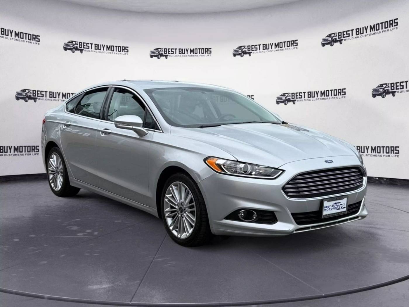 2016 Ford Fusion SE — Sedan — 35,306 mi — Signal Hill, CA
