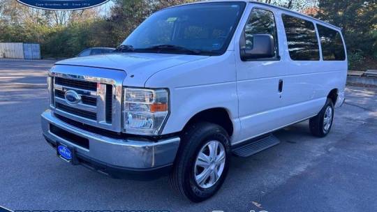 2013 Ford Econoline Wagon E-350 Super Duty XLT — Passenger Van — 83,384 mi — Cape Girardeau, MO
