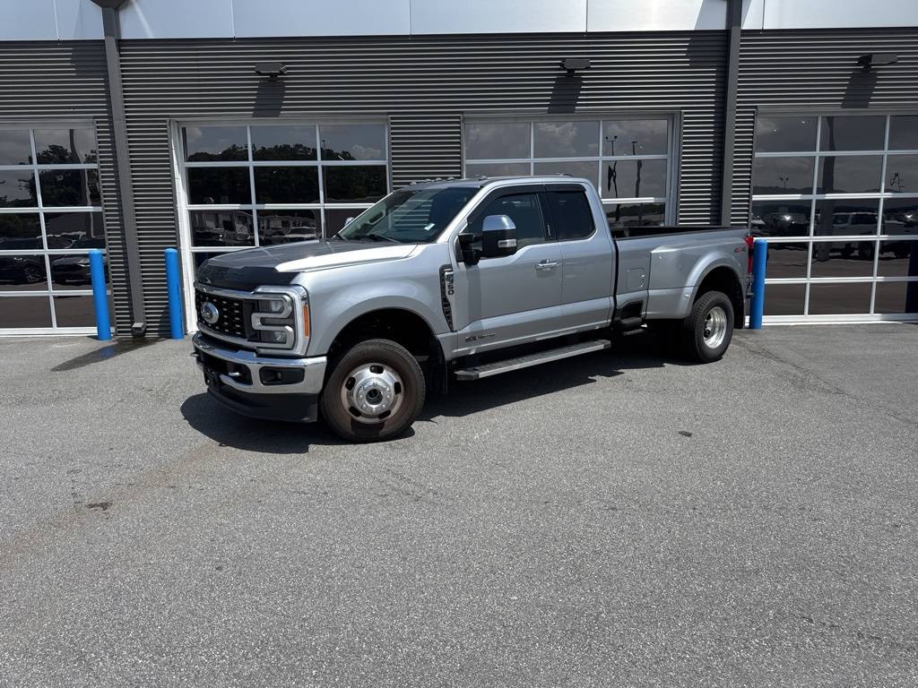 2023 Ford Super Duty F-350 LARIAT — Pickup Truck — 12,147 mi — Kingsland, GA