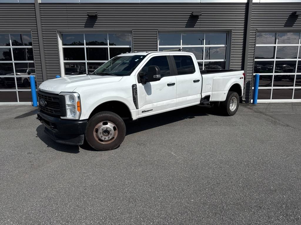 2023 Ford Super Duty F-350 XL — Pickup Truck — 96,773 mi — Kingsland, GA