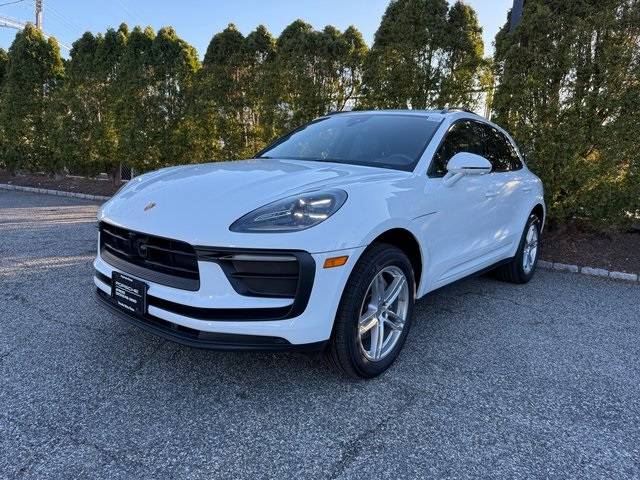 2024 Porsche Macan Standard — SUV — 5,725 mi — Larchmont, NY