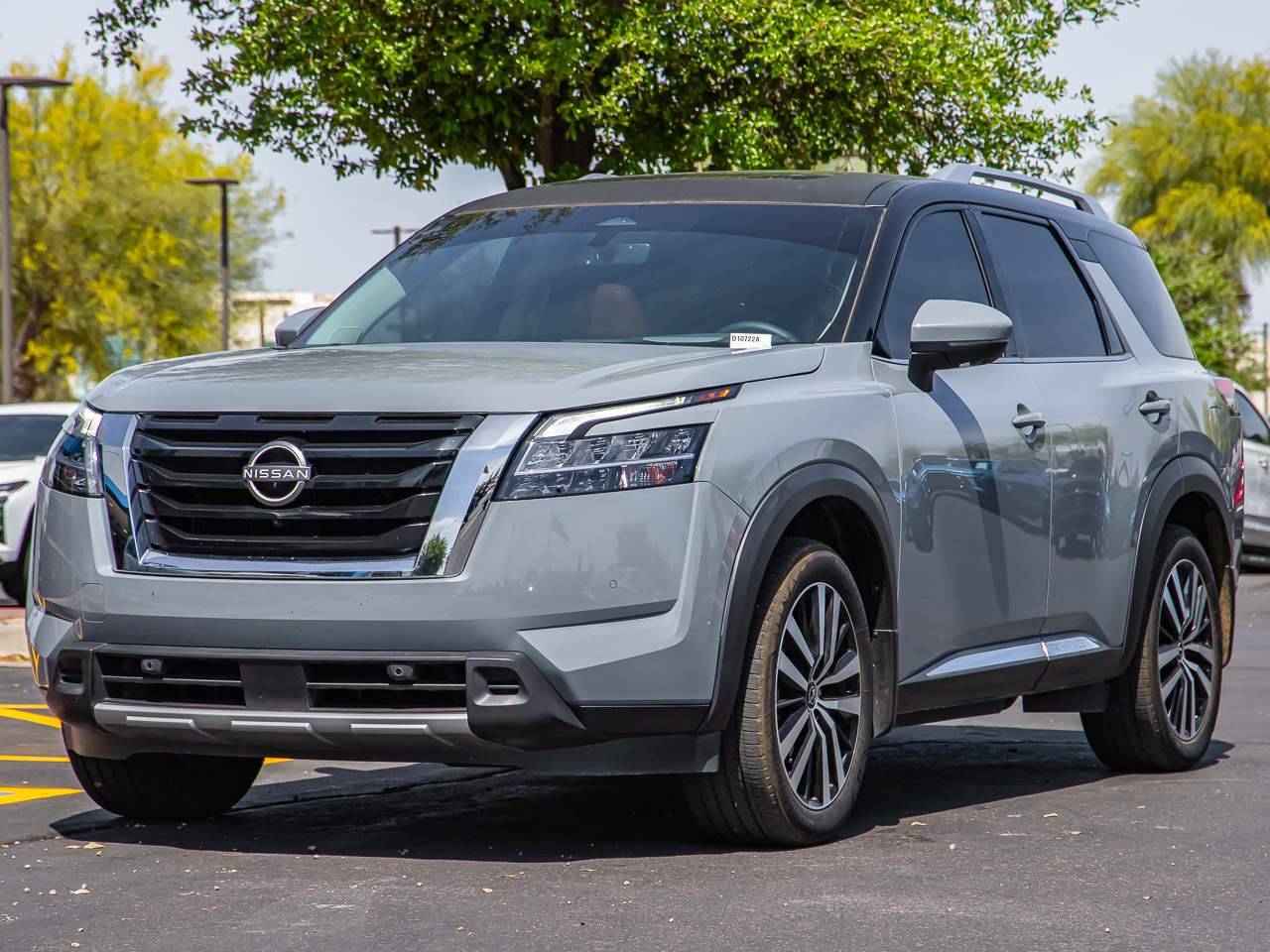 2023 Nissan Pathfinder Platinum — SUV — 17,609 mi — Chandler, AZ