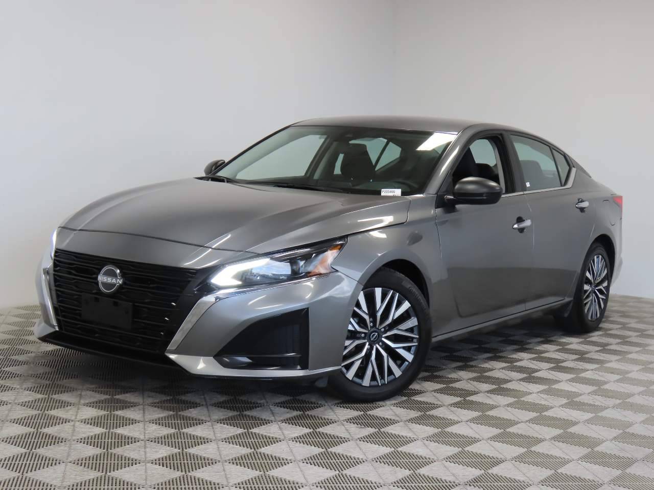 2024 Nissan Altima SV — Sedan — 46,700 mi — Chandler, AZ