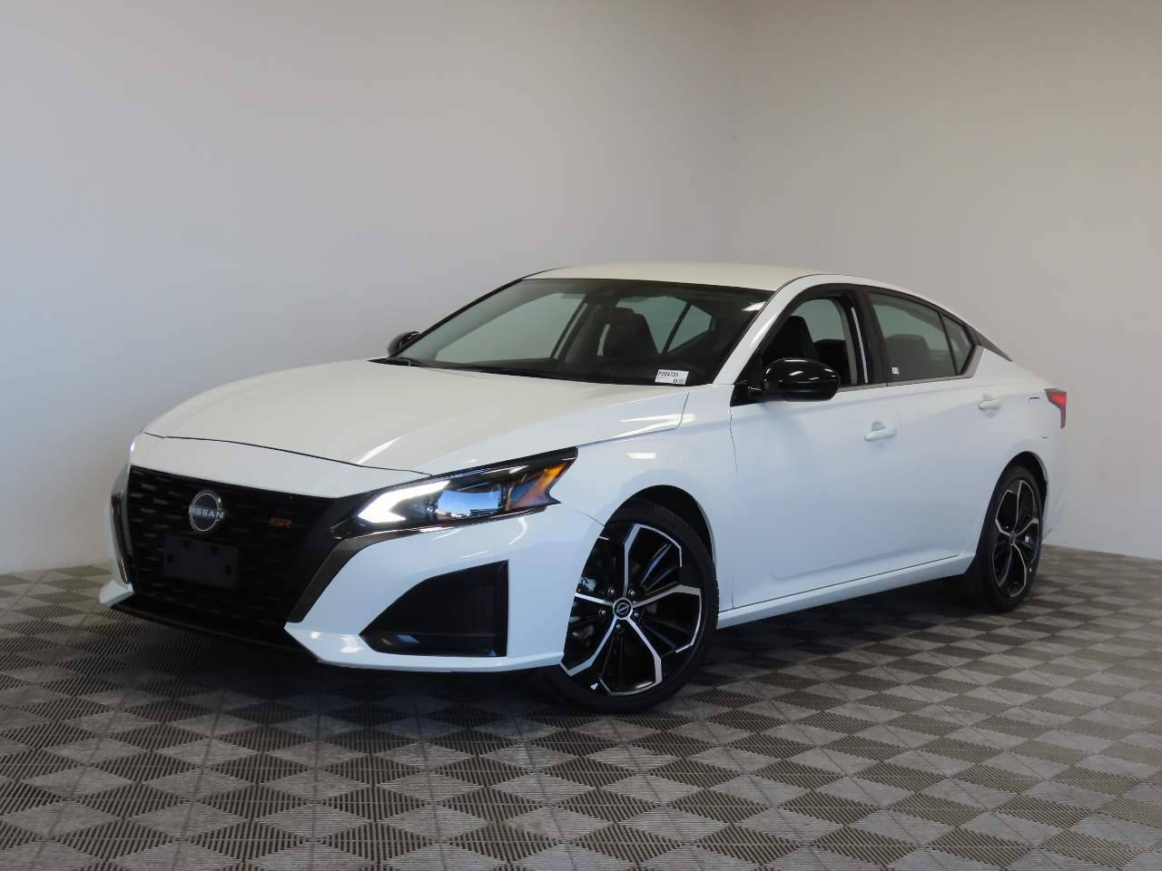 2024 Nissan Altima SR — Sedan — 27,174 mi — Chandler, AZ
